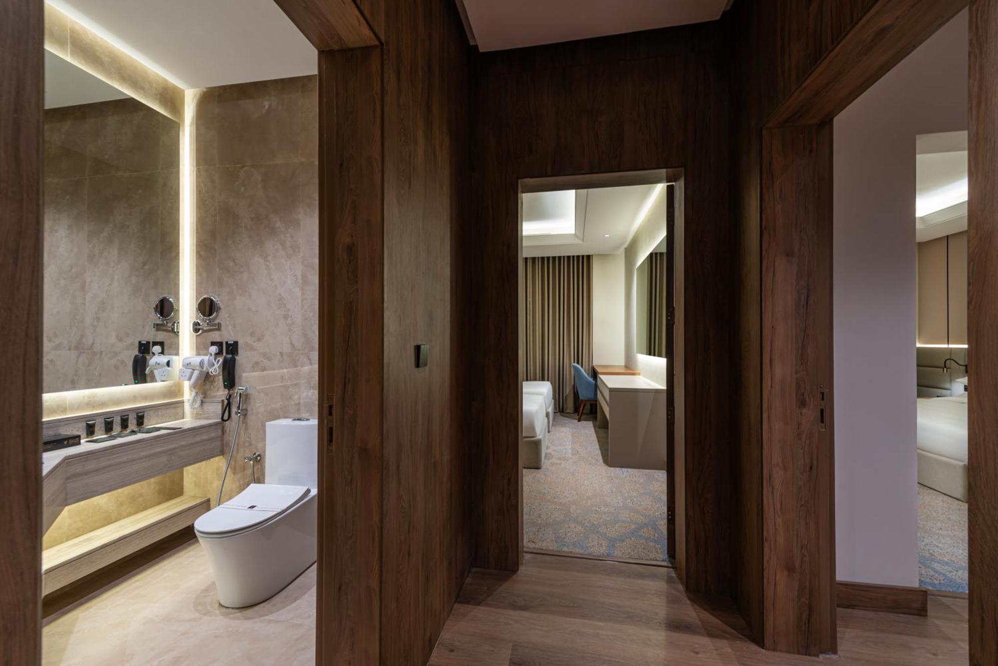 Voyage Hotel & Suites Riad Exterior foto