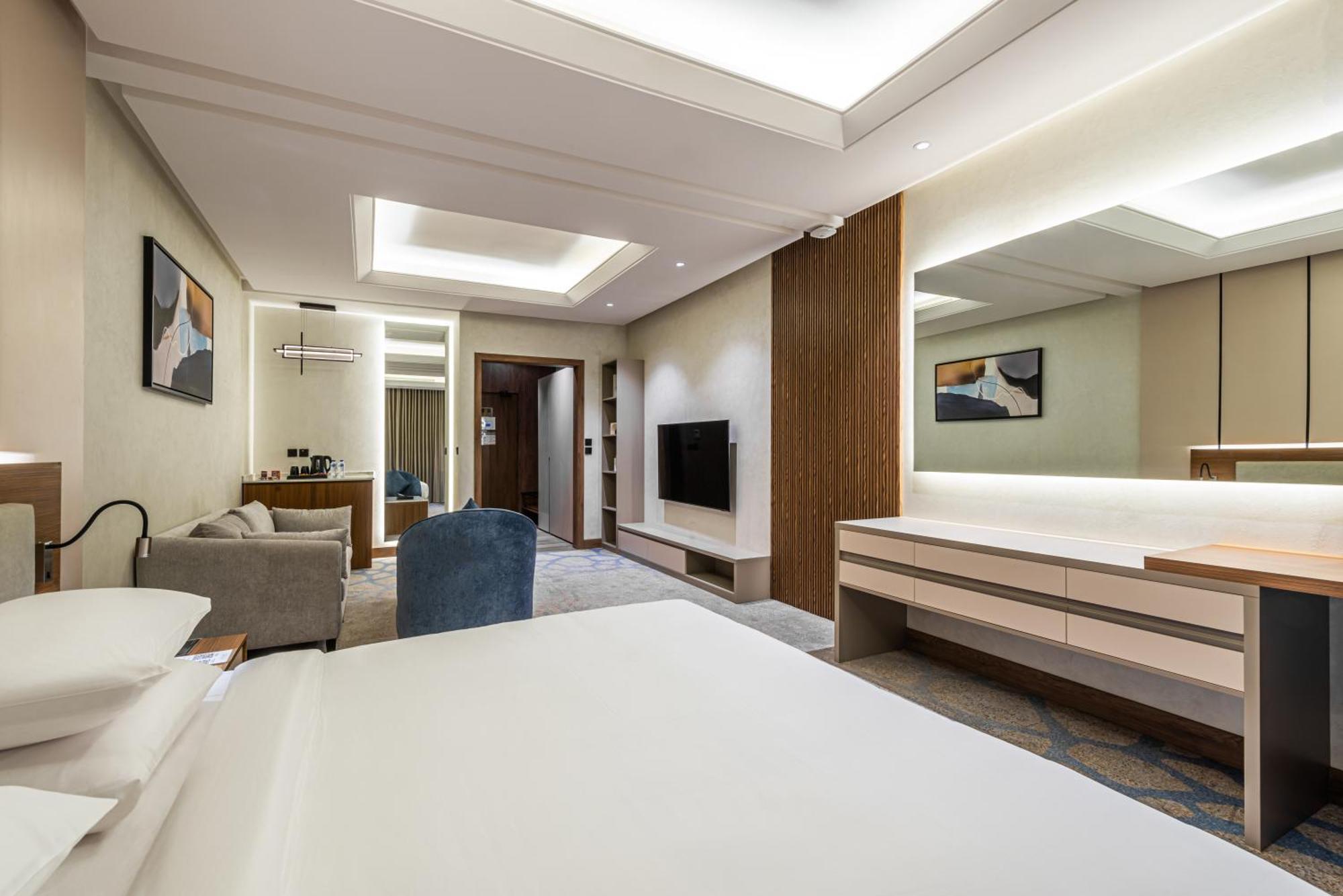 Voyage Hotel & Suites Riad Exterior foto