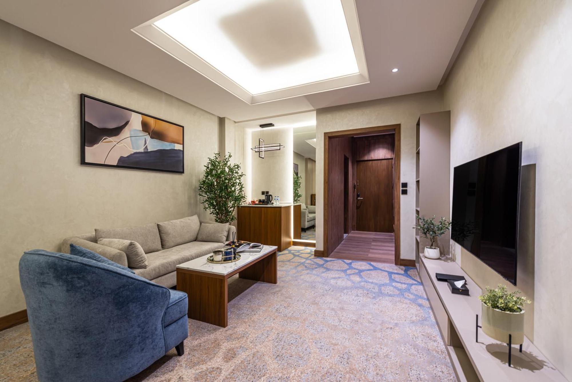 Voyage Hotel & Suites Riad Exterior foto
